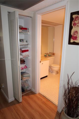 1401 SW 128th Terrace 211H, Pembroke Pines, FL 33027