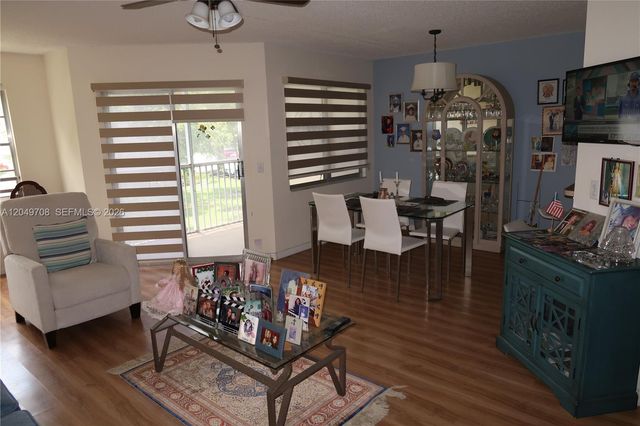1401 SW 128th Terrace 211H, Pembroke Pines, FL 33027
