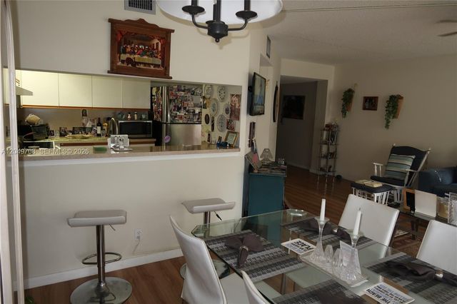 1401 SW 128th Terrace 211H, Pembroke Pines, FL 33027