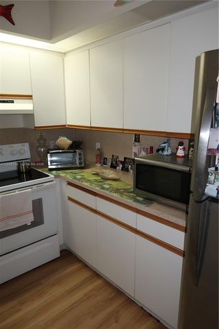1401 SW 128th Terrace 211H, Pembroke Pines, FL 33027