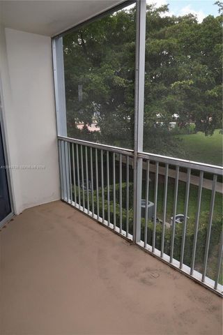 1401 SW 128th Terrace 211H, Pembroke Pines, FL 33027