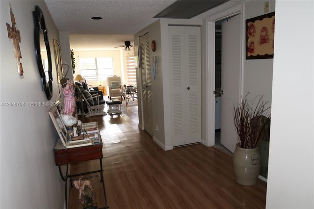 1401 SW 128th Terrace 211H, Pembroke Pines, FL 33027