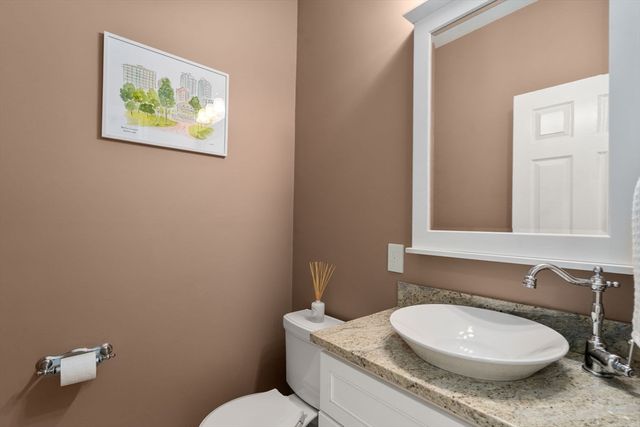 41 York Rd, Wayland, MA 01778