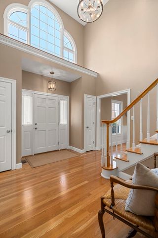 41 York Rd, Wayland, MA 01778