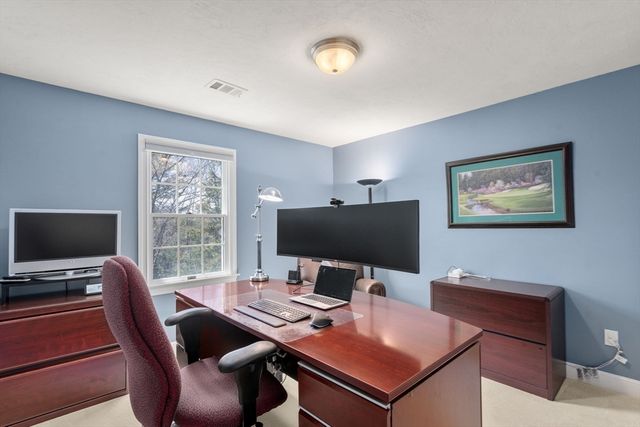 41 York Rd, Wayland, MA 01778