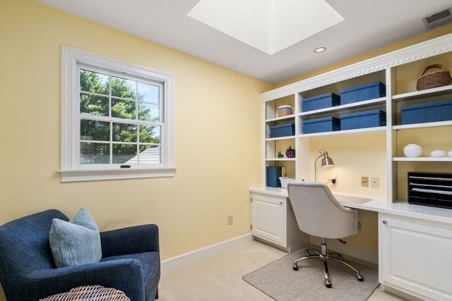 41 York Rd, Wayland, MA 01778