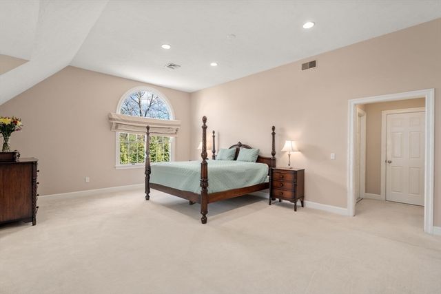 41 York Rd, Wayland, MA 01778