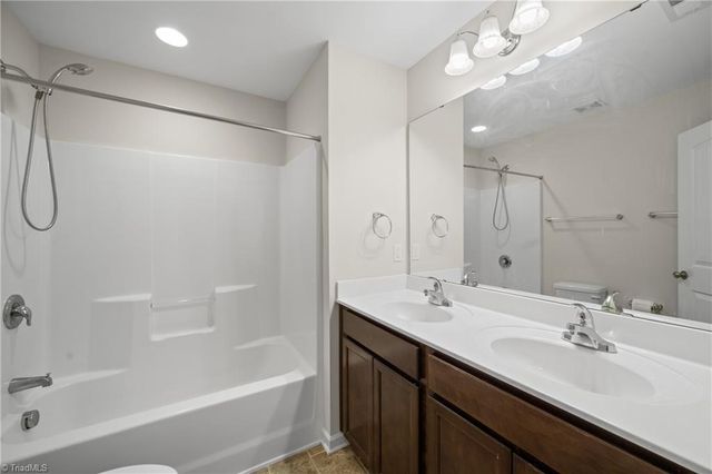 1646 Havenbrook Court, Clemmons, NC 27012