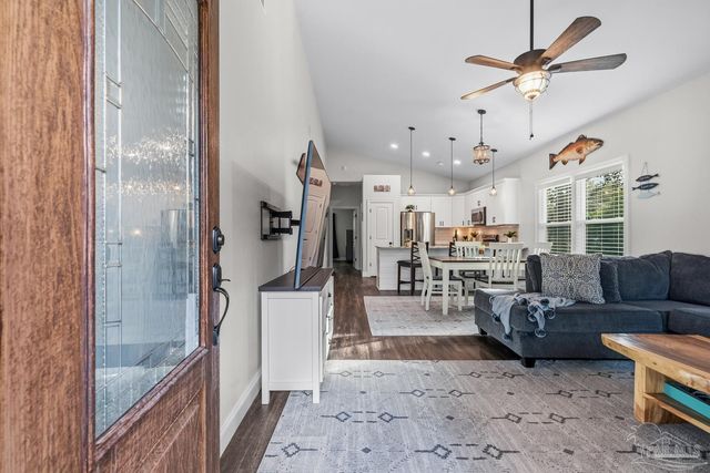 4336 Melton Rd, Milton, FL 32583