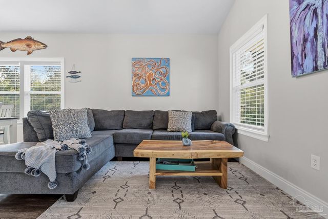 4336 Melton Rd, Milton, FL 32583