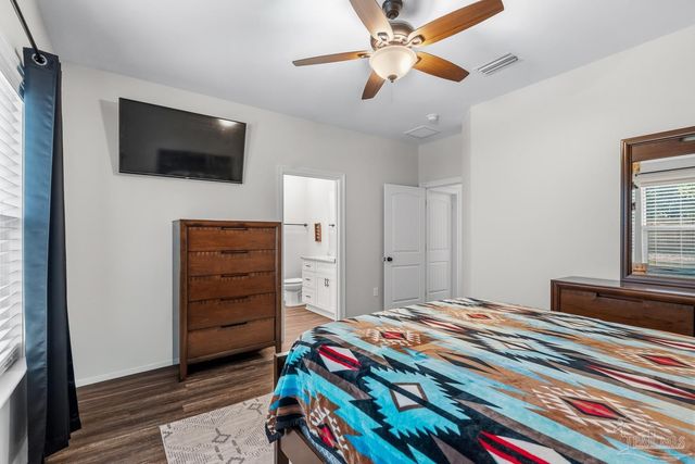 4336 Melton Rd, Milton, FL 32583