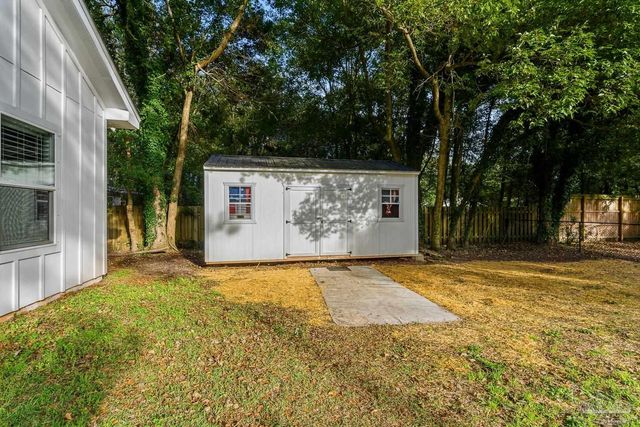 4336 Melton Rd, Milton, FL 32583