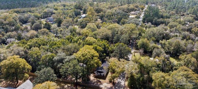 4336 Melton Rd, Milton, FL 32583