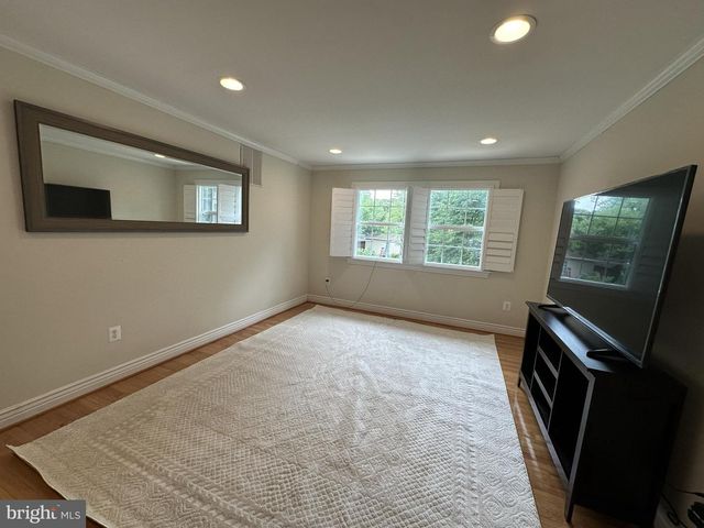8705 LOUGHRAN RD, Fort Washington, MD 20744