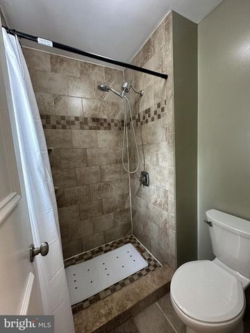 8705 LOUGHRAN RD, Fort Washington, MD 20744