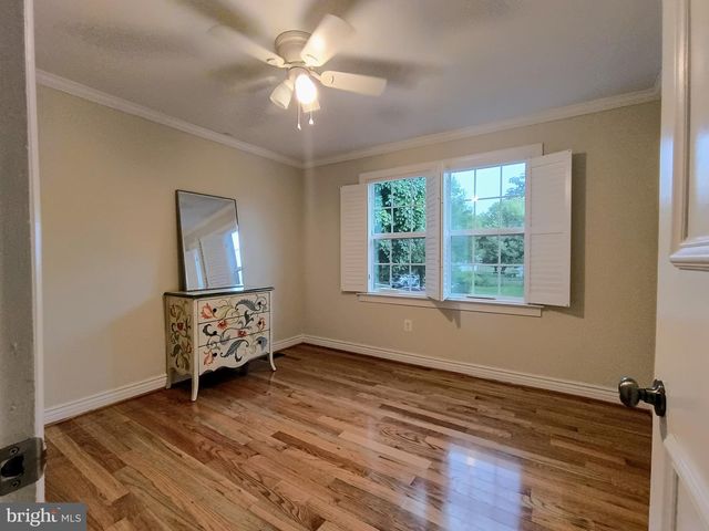 8705 LOUGHRAN RD, Fort Washington, MD 20744