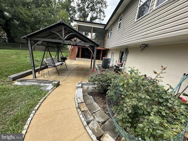 8705 LOUGHRAN RD, Fort Washington, MD 20744
