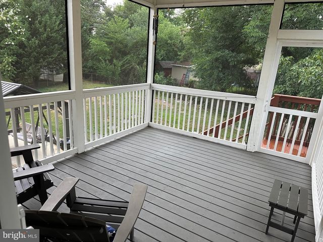 8705 LOUGHRAN RD, Fort Washington, MD 20744