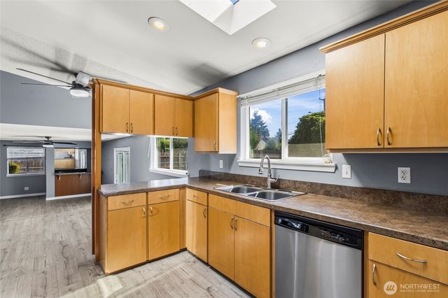 10116 100th Street Ct SW, Lakewood, WA 98498