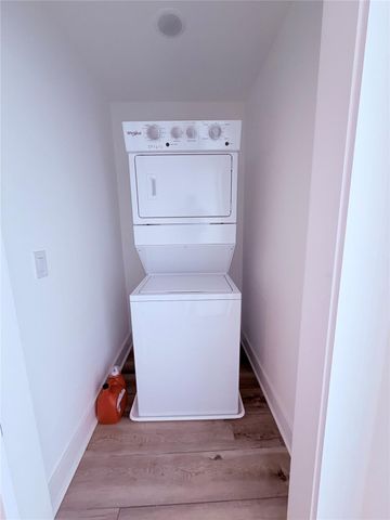 1417 Kramer Ln 4, Austin, TX 78758