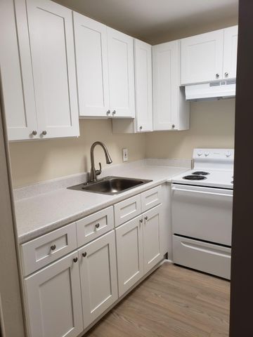 146 Canterbury F 146, West Palm Beach, FL 33417