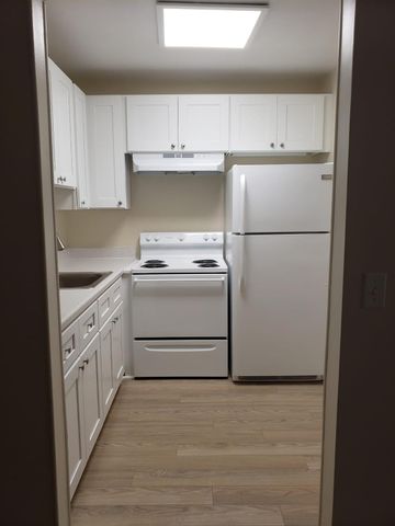 146 Canterbury F 146, West Palm Beach, FL 33417