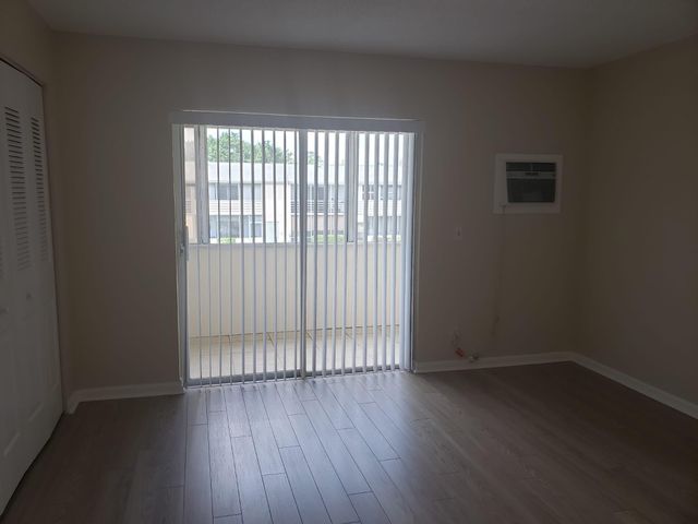 146 Canterbury F 146, West Palm Beach, FL 33417