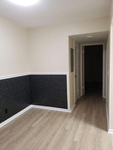 146 Canterbury F 146, West Palm Beach, FL 33417