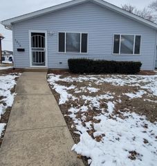 1273 E Chestnut Street, Kankakee, IL 60901