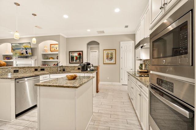 424 Venecia Way, St Augustine, FL 32086