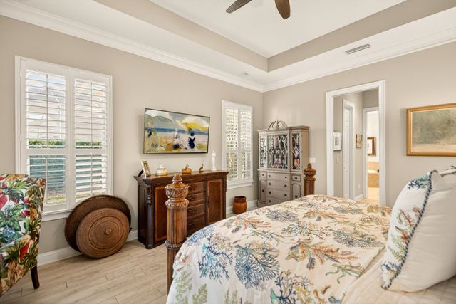 424 Venecia Way, St Augustine, FL 32086