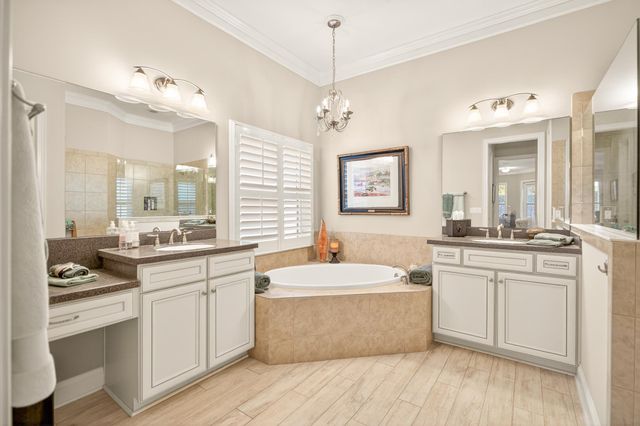 424 Venecia Way, St Augustine, FL 32086