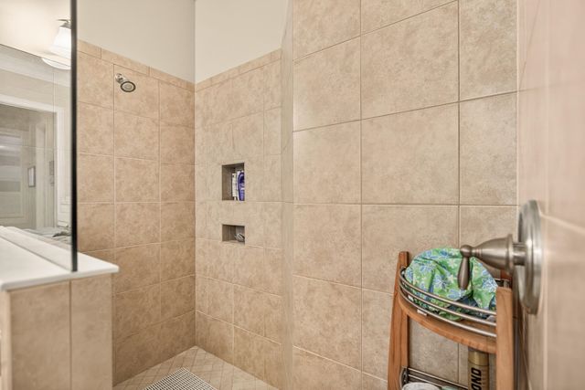 424 Venecia Way, St Augustine, FL 32086