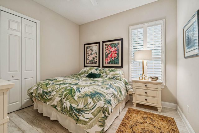 424 Venecia Way, St Augustine, FL 32086