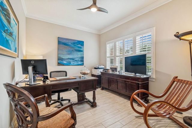 424 Venecia Way, St Augustine, FL 32086