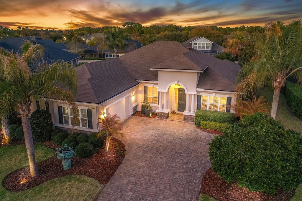 424 Venecia Way, St Augustine, FL 32086
