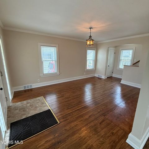 1475 Craigwood Road, Toledo, OH 43612