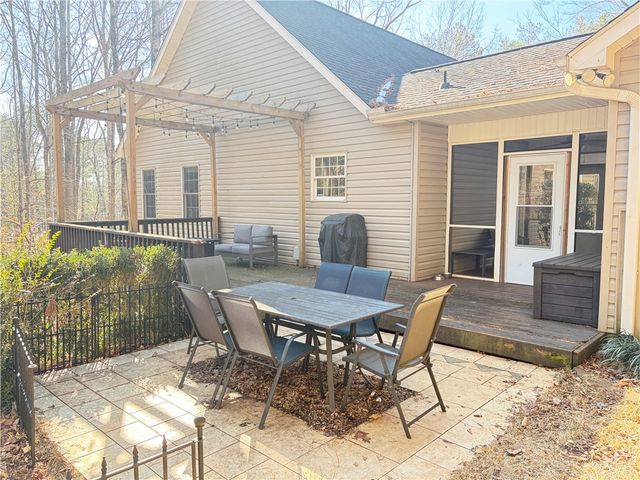 203 Indian Trail Road, Seneca, SC 29672