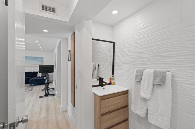 3291 SW 44th Street, Fort Lauderdale, FL 33312