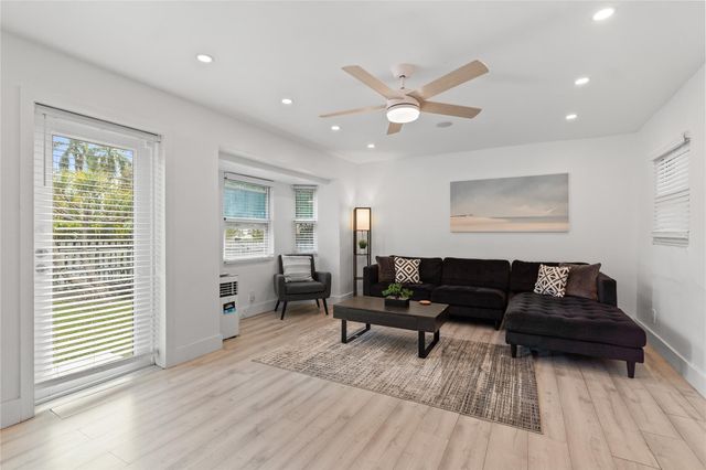 3291 SW 44th Street, Fort Lauderdale, FL 33312