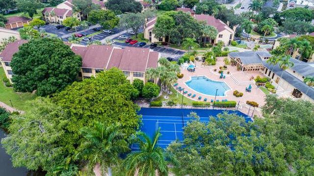 2311 N Congress Avenue 28, Boynton Beach, FL 33426