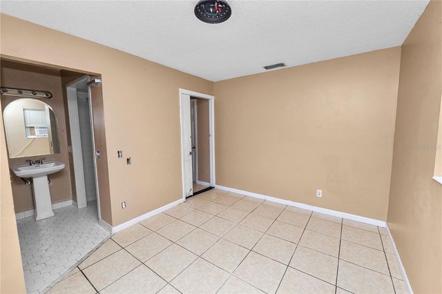 517 TANGLEWOOD DRIVE, Auburndale, FL 33823