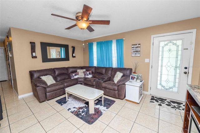 517 TANGLEWOOD DRIVE, Auburndale, FL 33823