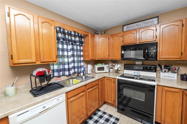 517 TANGLEWOOD DRIVE, Auburndale, FL 33823
