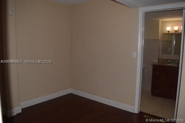 9143 SW 77th Ave B304, Miami, FL 33156