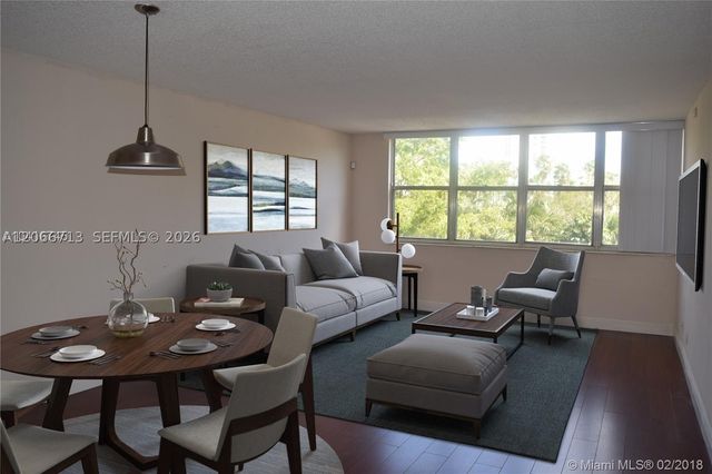 9143 SW 77th Ave B304, Miami, FL 33156