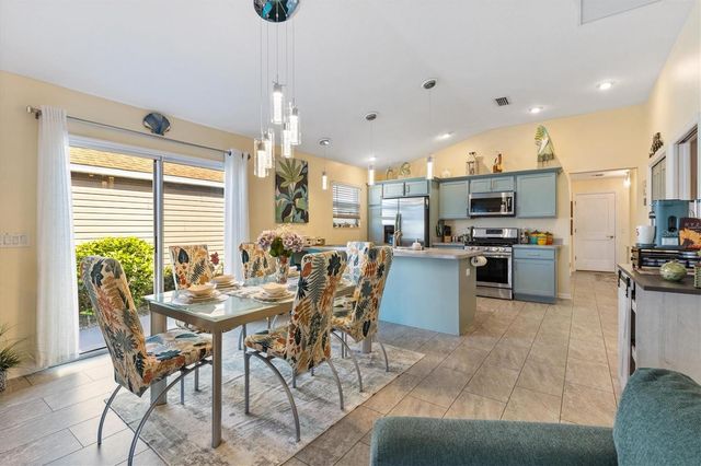 5709 GRIMES COURT, The Villages, FL 32163