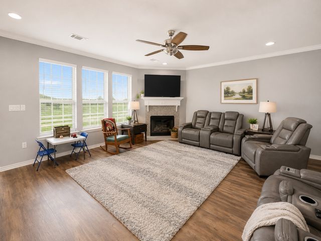 110 Centerhill Drive, Muenster, TX 76252