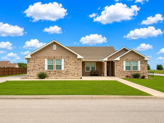 110 Centerhill Drive, Muenster, TX 76252