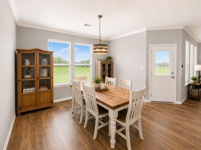 110 Centerhill Drive, Muenster, TX 76252